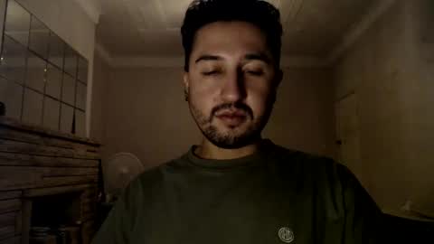 fred_555 online show from February 14, 2025, 2:33 pm