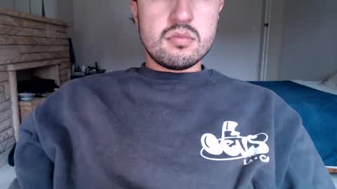 fred_555 online show from February 25, 2025, 6:03 am