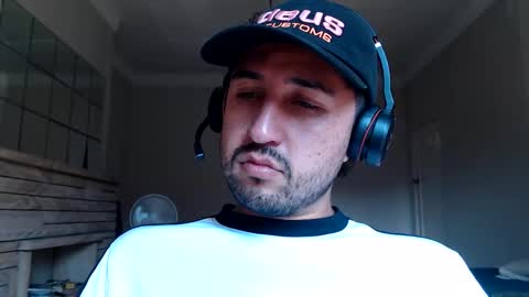 fred_555 online show from March 1, 2025, 5:42 am