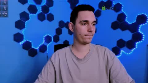 Freddy online show from December 15, 2025, 8:24 pm