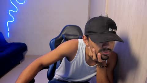 valeria online show from April 10, 2026, 4:39 am