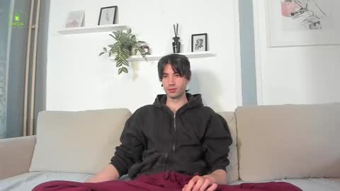 Freddie online show from April 22, 2026, 5:43 am