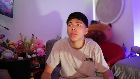 Juan  give it a thumbs up please its important online show from September 15, 2025, 11:32 am