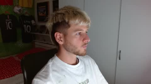 Snapshot of freddy_star chatting on October 7, 2025, 12:02 pm Frederick Perin online show from October 7, 2025, 12:02 pm