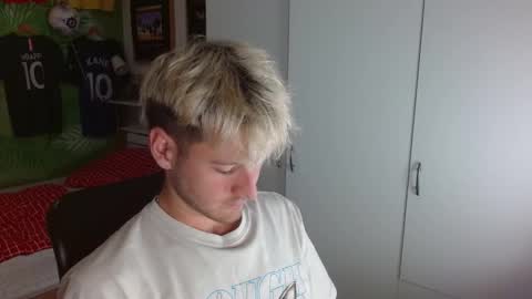 Snapshot of freddy_star chatting on October 27, 2025, 1:59 pm Frederick Perin online show from October 27, 2025, 1:59 pm