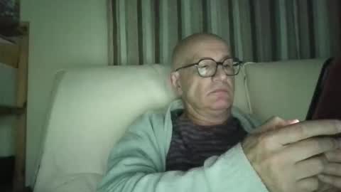 frederic8014 online show from May 7, 2026, 7:19 pm