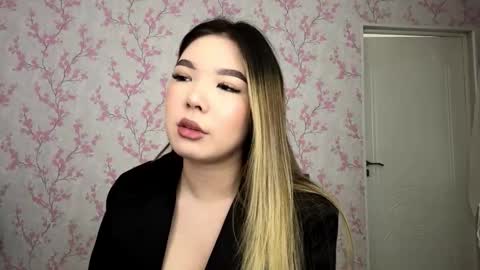 Elina online show from March 21, 2026, 8:19 am