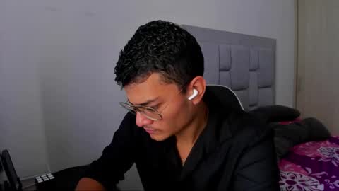 Snapshot of fredericsloan chatting on February 27, 2026, 4:51 pm Frederic Sloan online show from February 27, 2026, 4:51 pm