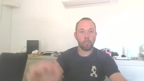 Snapshot of fredodu41 chatting on June 19, 2026, 12:20 pm fredodu41 online show from June 19, 2026, 12:20 pm