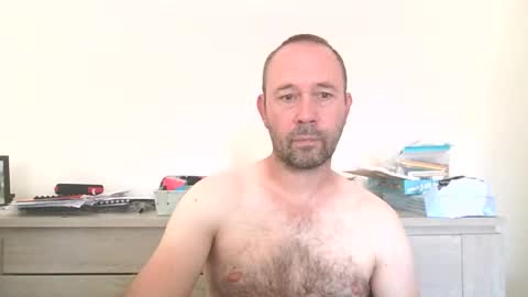 fredodu41 online show from August 4, 2026, 11:35 am