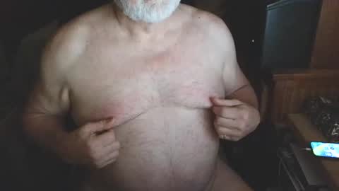 Snapshot of free_amos chatting on April 12, 2026, 6:07 am free_amos online show from April 12, 2026, 6:07 am