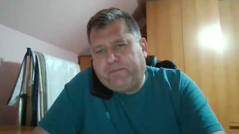 freeboy80180 online show from October 13, 2025, 4:29 pm