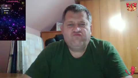 freeboy80180 online show from December 1, 2025, 5:40 pm