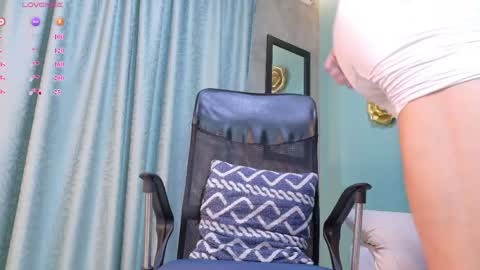 Snapshot of french_sexx chatting on April 28, 2026, 1:16 pm Xavier online show from April 28, 2026, 1:16 pm