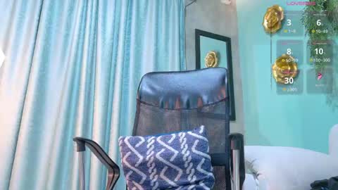 Snapshot of french_sexx chatting on May 13, 2026, 1:08 pm Xavier online show from May 13, 2026, 1:08 pm