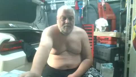 Snapshot of frenchdaddy95 chatting on July 24, 2026, 11:14 pm frenchdaddy95 online show from July 24, 2026, 11:14 pm