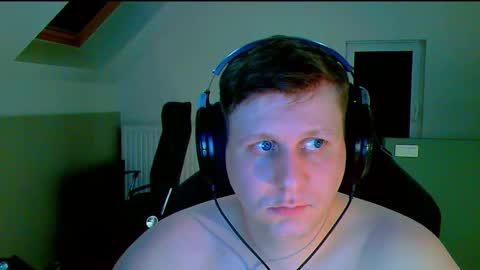 French fries online show from October 3, 2025, 6:38 pm