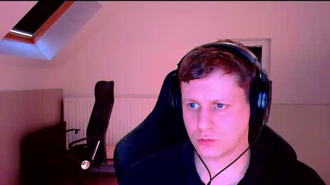 French fries online show from October 10, 2025, 3:55 pm