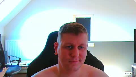 Snapshot of frenchfrieswithmayo chatting on June 19, 2026, 3:49 pm French fries online show from June 19, 2026, 3:49 pm