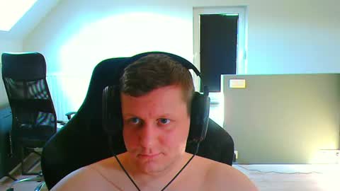 Snapshot of frenchfrieswithmayo chatting on July 6, 2026, 4:42 pm French fries online show from July 6, 2026, 4:42 pm