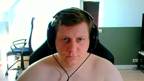 Snapshot of frenchfrieswithmayo chatting on July 28, 2026, 11:39 am French fries online show from July 28, 2026, 11:39 am