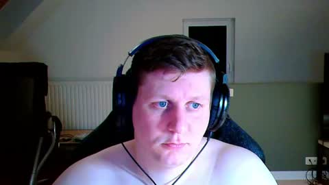 Snapshot of frenchfrieswithmayo chatting on July 29, 2026, 8:18 pm French fries online show from July 29, 2026, 8:18 pm