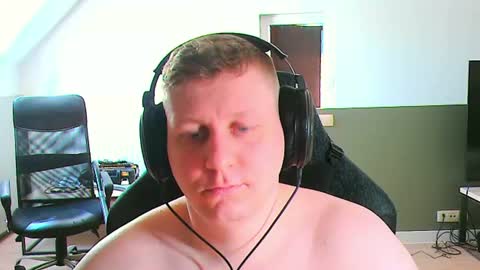 Snapshot of frenchfrieswithmayo chatting on August 8, 2026, 11:23 am French fries online show from August 8, 2026, 11:23 am