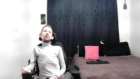 Thomas y Sophia online show from February 28, 2025, 9:47 am