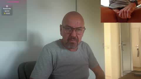 Frenchy online show from September 19, 2025, 7:21 am