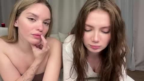 Snapshot of frenzyfoxs chatting on May 27, 2026, 11:35 pm Jason and Sonya online show from May 27, 2026, 11:35 pm