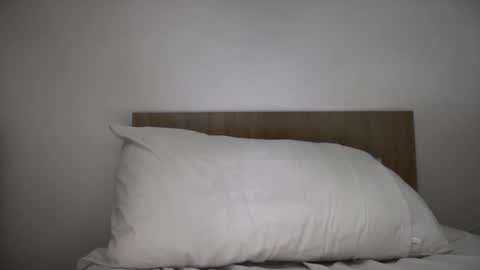 freshman  imonyou98 online show from November 17, 2025, 3:29 pm