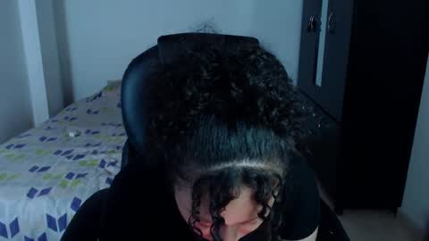 Louise  online show from March 5, 2025, 4:24 am