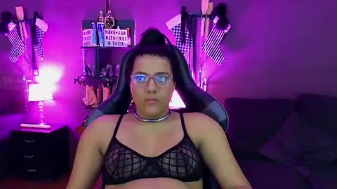 Snapshot of freya_aspen chatting on January 3, 2025, 9:15 pm online show from January 3, 2025, 9:15 pm