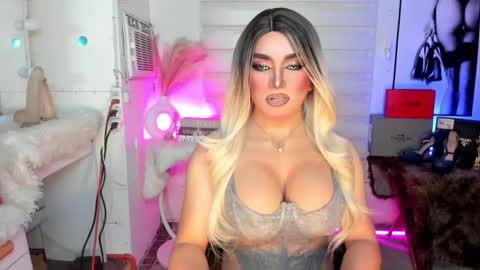 Miss Frea  online show from September 9, 2025, 2:22 am