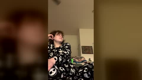 frffslslcmfd online show from December 21, 2025, 8:27 pm