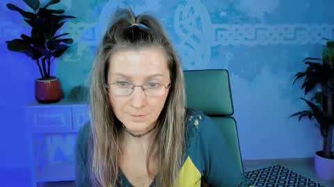 Frida Tander online show from March 6, 2025, 7:10 pm