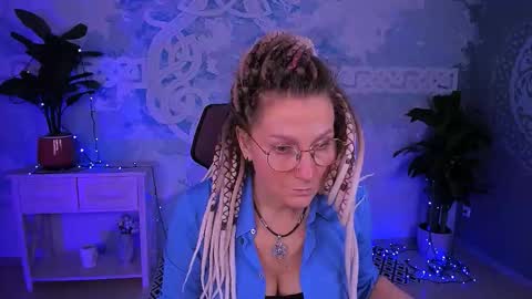 Frida Tander online show from March 7, 2026, 5:15 am