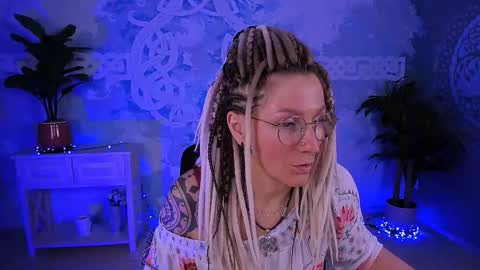 Frida Tander online show from March 29, 2026, 5:18 am