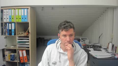 Francois online show from November 24, 2025, 7:02 pm