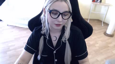 Lilith online show from February 20, 2025, 11:09 am