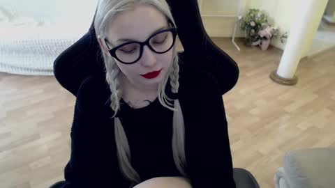 Lilith online show from March 11, 2025, 11:33 am