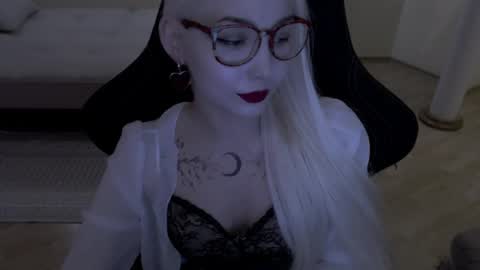 Snapshot of fromsun_forsoul chatting on April 26, 2026, 5:54 pm Lilith online show from April 26, 2026, 5:54 pm