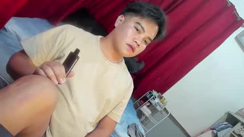 Snapshot of frostbite_69 chatting on October 22, 2025, 7:46 pm GABBY online show from October 22, 2025, 7:46 pm