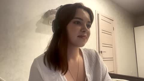 Emily online show from September 15, 2025, 4:29 pm