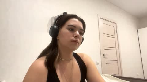 Emily online show from September 29, 2025, 3:39 pm