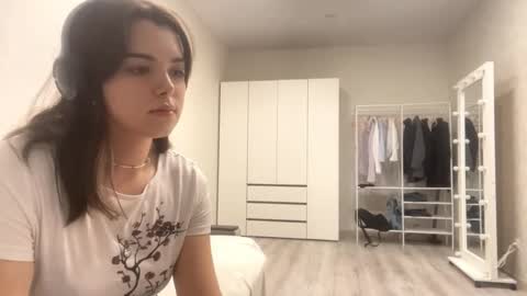 Emily online show from October 2, 2025, 3:41 pm