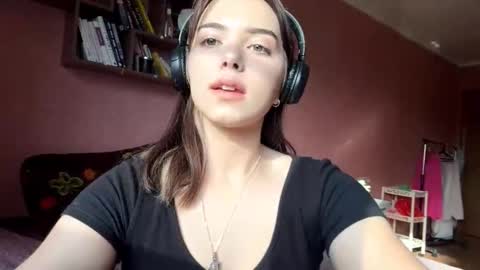 Emily online show from October 11, 2025, 7:18 am