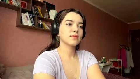 Emily online show from October 12, 2025, 7:07 am