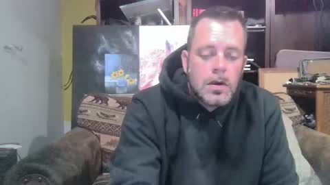 frostydhoman1221 online show from January 4, 2025, 1:31 pm