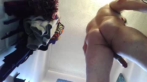 frostydhoman1221 online show from February 24, 2026, 4:16 pm